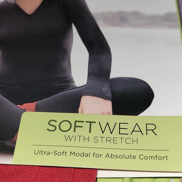 Cuddl Duds Crimson SoftWear Long Sleeve V-Neck Soft Comfort Warm Layers - Picture 8 of 8